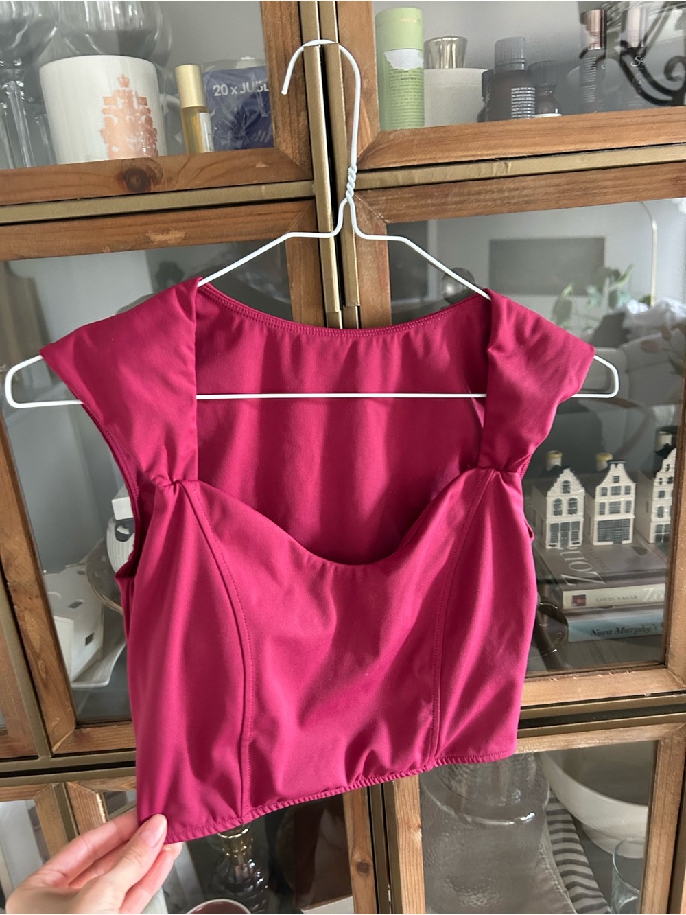 Women’s Raspberry Fuchsia Workout Crop Top - Picture 3 of 12
